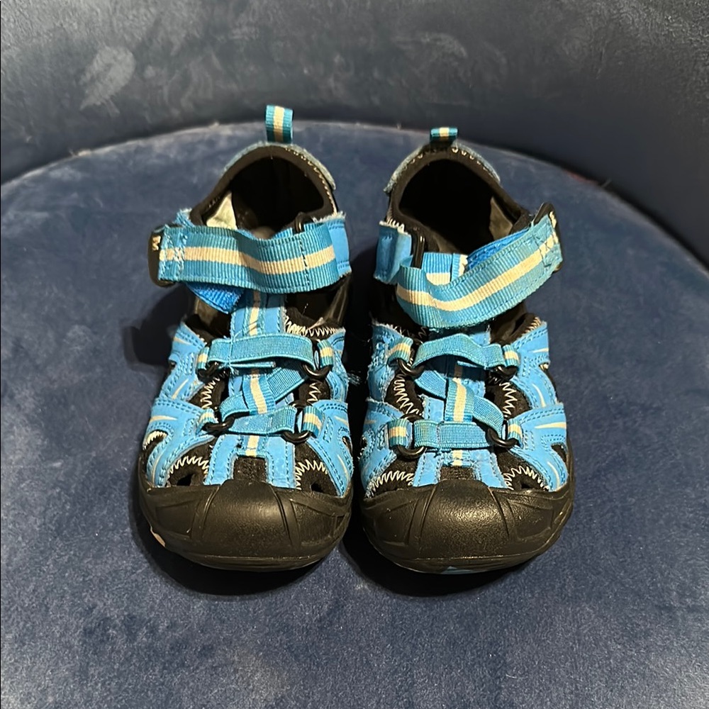 Merrell Blue and Black Sandals Breathable Design